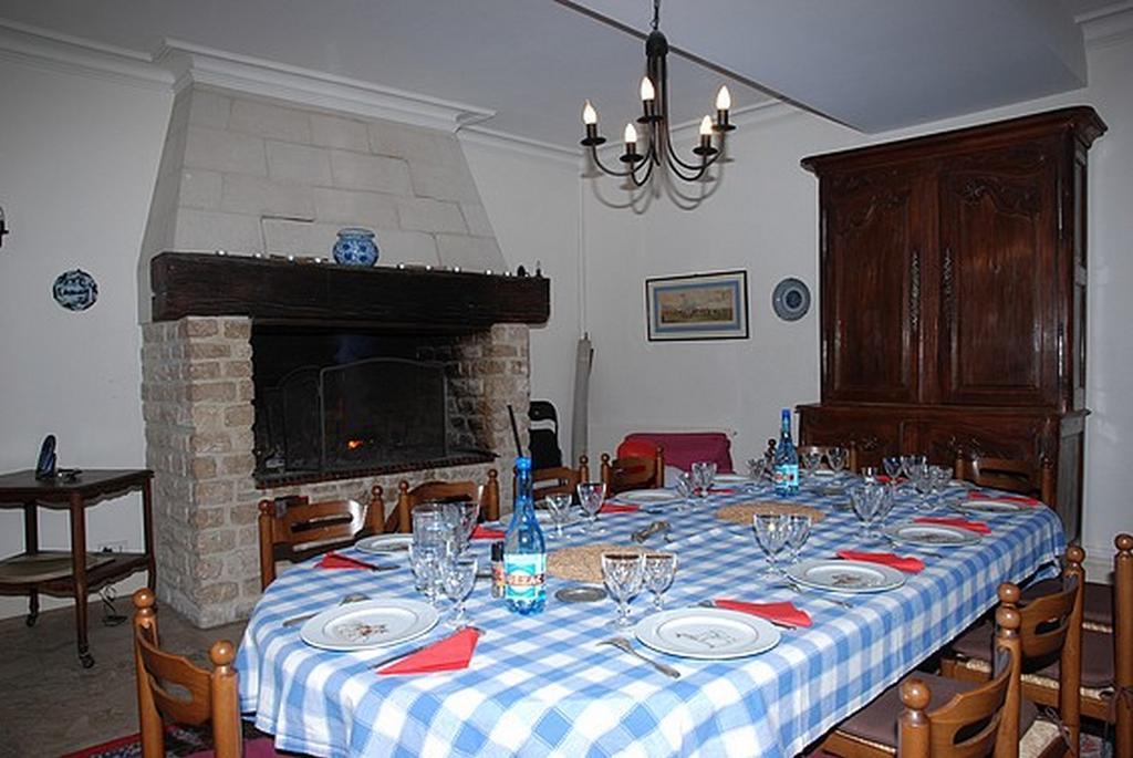 Neuillé Les Longchamps Bed & Breakfast エクステリア 写真
